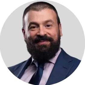 الأستاذ علاء دلغان