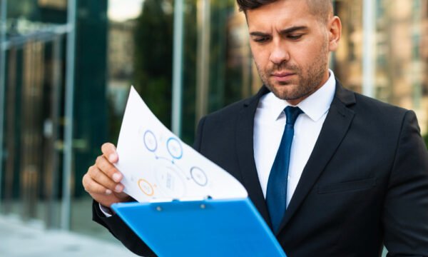 الامتثال للعقوبات الدولية وبرامج الفرز